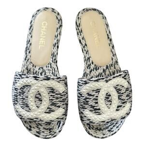 CHANEL Beige/ Black Patent CC Mule Slides 38C/ US 8 Wide